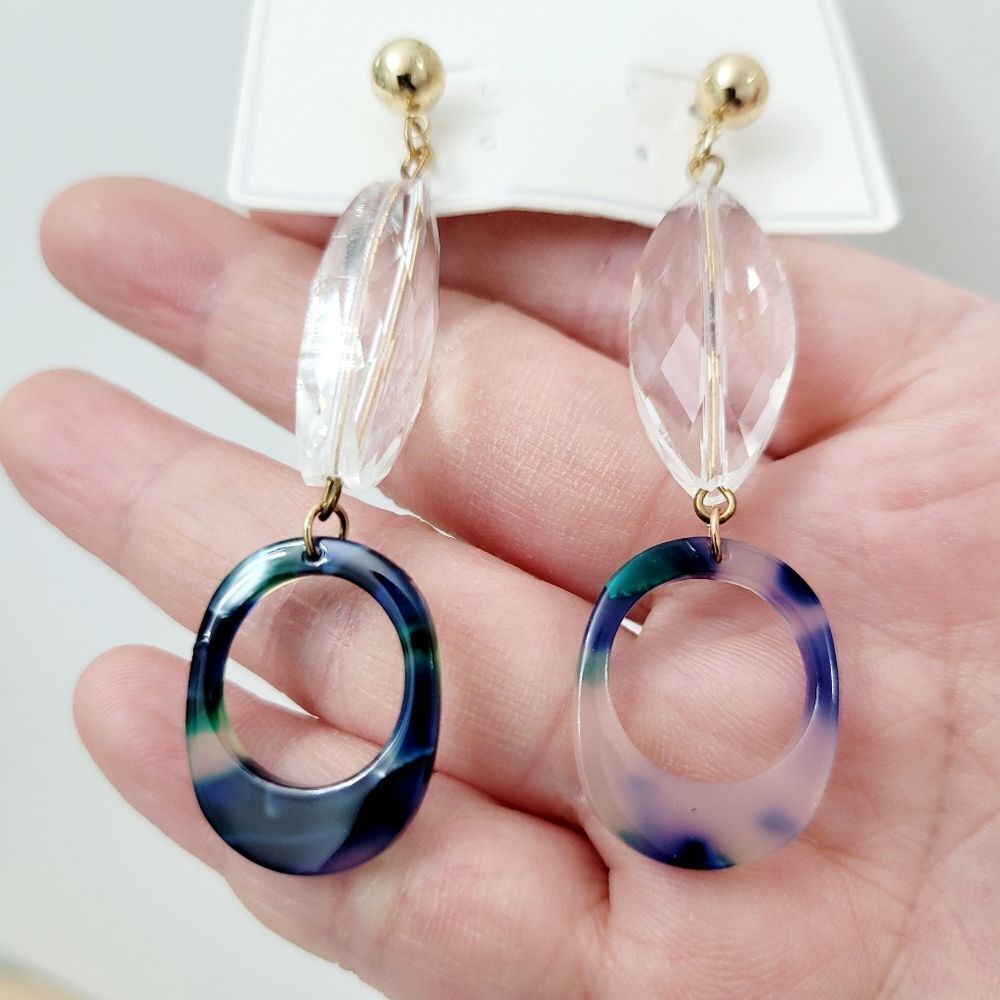Brand New Gold Tone Handmade Beads Earrings